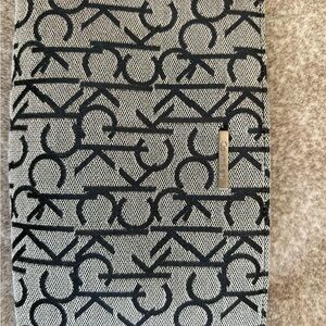 Calvin Klein Black and White Patterned belt wallet